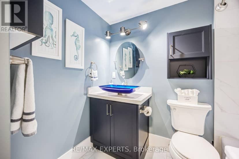 1104 - 130 Neptune Drive — photo 26 of 37