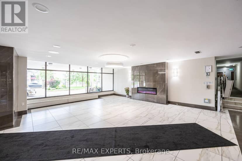 1104 - 130 Neptune Drive — photo 33 of 37