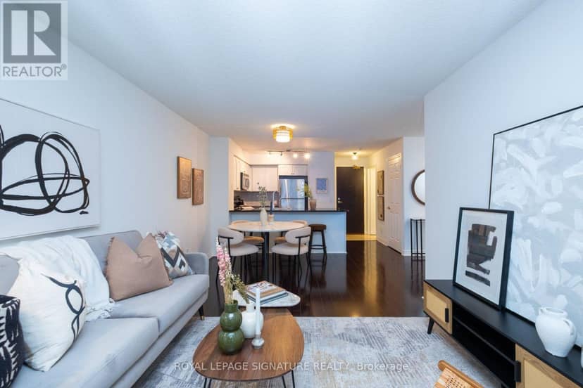 PH03 - 30 Grand Trunk Crescent — photo 13 of 31
