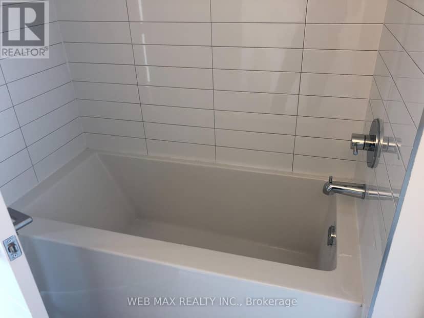 1528 - 460 Adelaide Street E, Toronto, photo 7