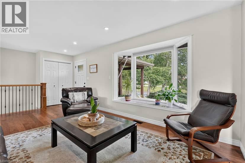 952 ROBINSON Road — photo 12 of 40
