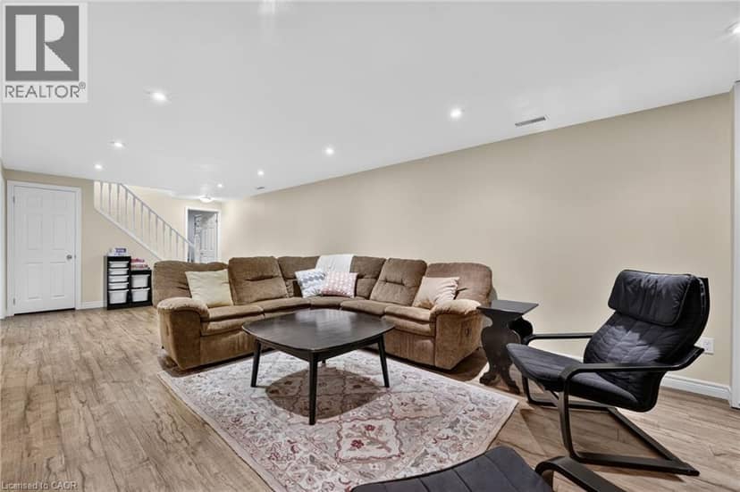 952 ROBINSON Road — photo 31 of 40