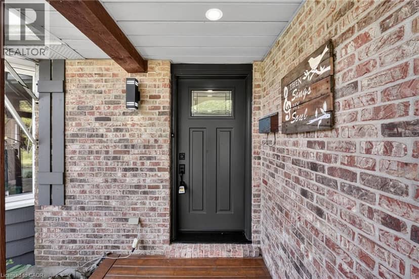 952 ROBINSON Road — photo 9 of 40