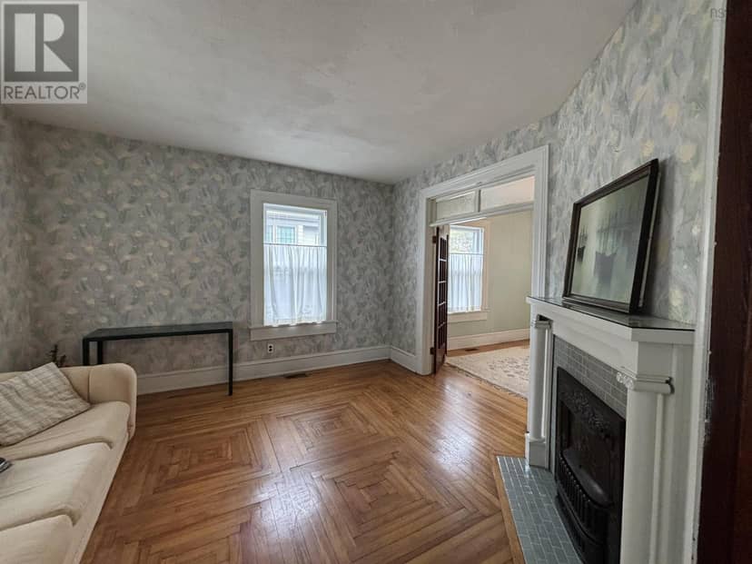 83 Prince Albert Road — photo 10 of 40