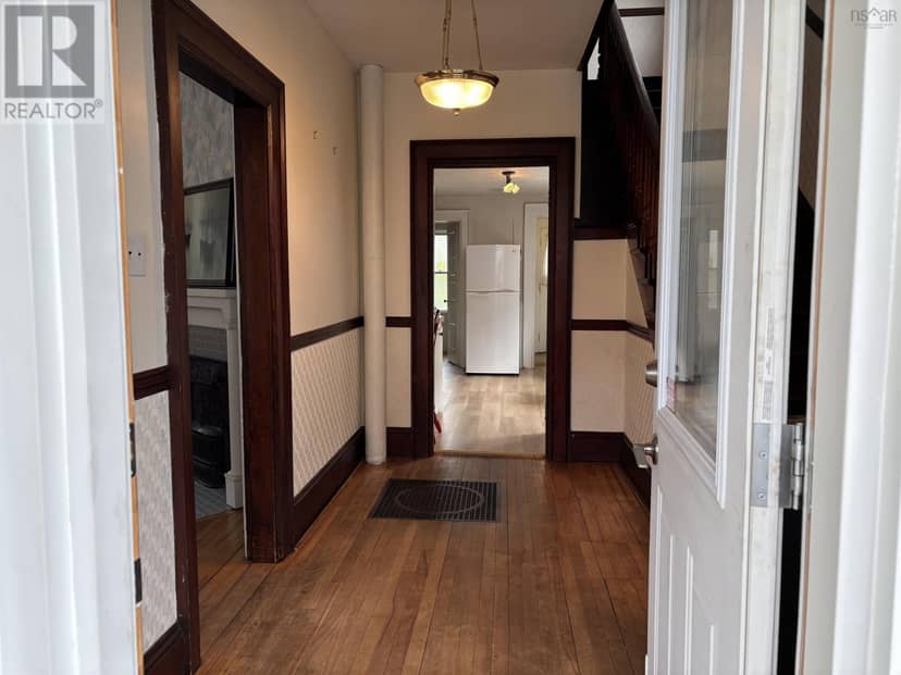 83 Prince Albert Road — photo 8 of 40