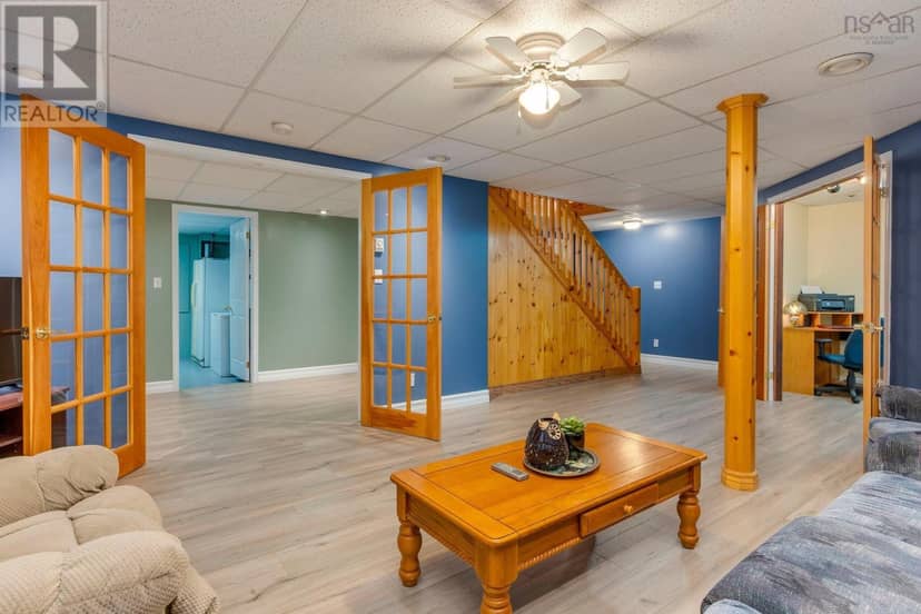 6 Carmichael Court — photo 21 of 40
