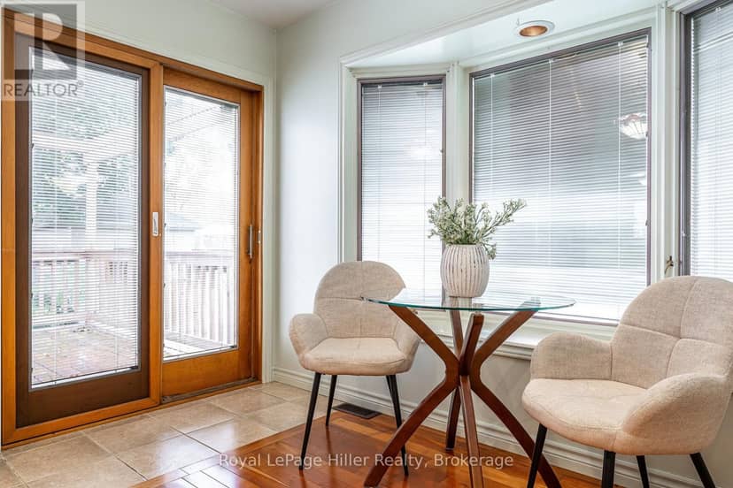 224 Elizabeth Street — photo 18 of 40