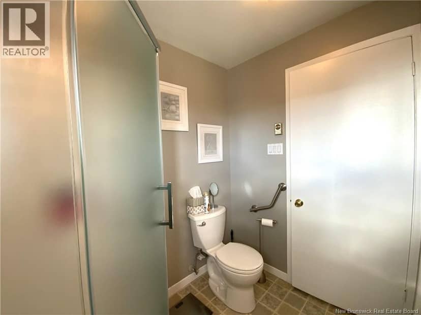 108 St-Georges Avenue — photo 15 of 15
