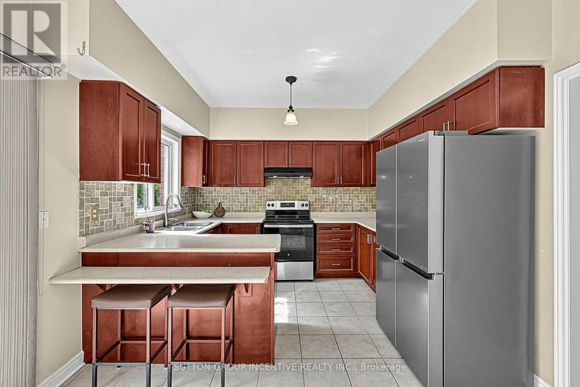 23 Prince Of Wales Drive, Barrie, photo 7