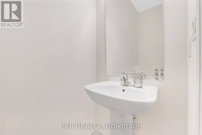 122 Turnberry Lane — photo 18 of 40