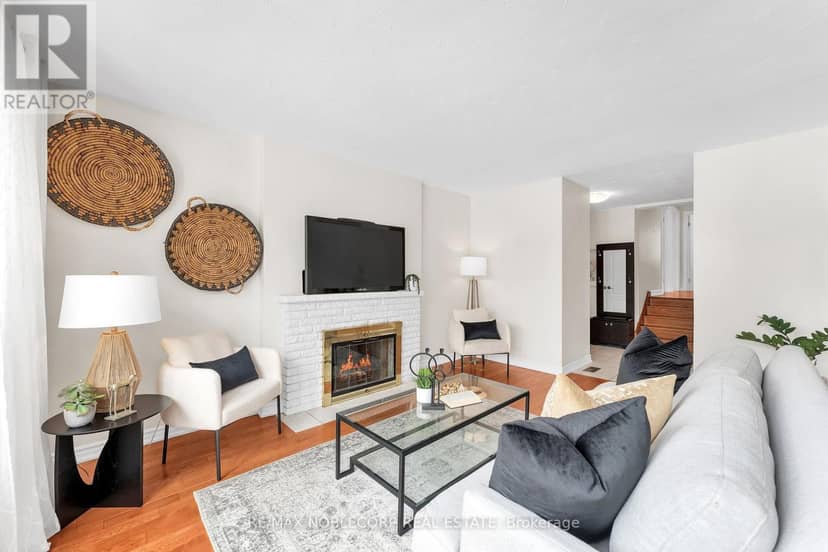 4230 Bloor Street W — photo 14 of 40