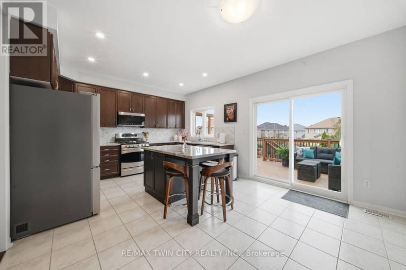 42 Stephenson Road, Brantford, photo 7