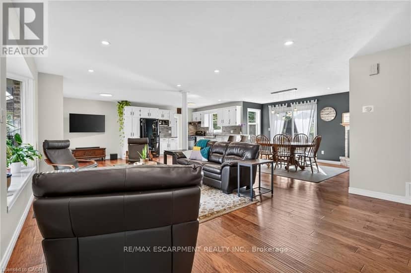 952 Robinson Road — photo 10 of 40