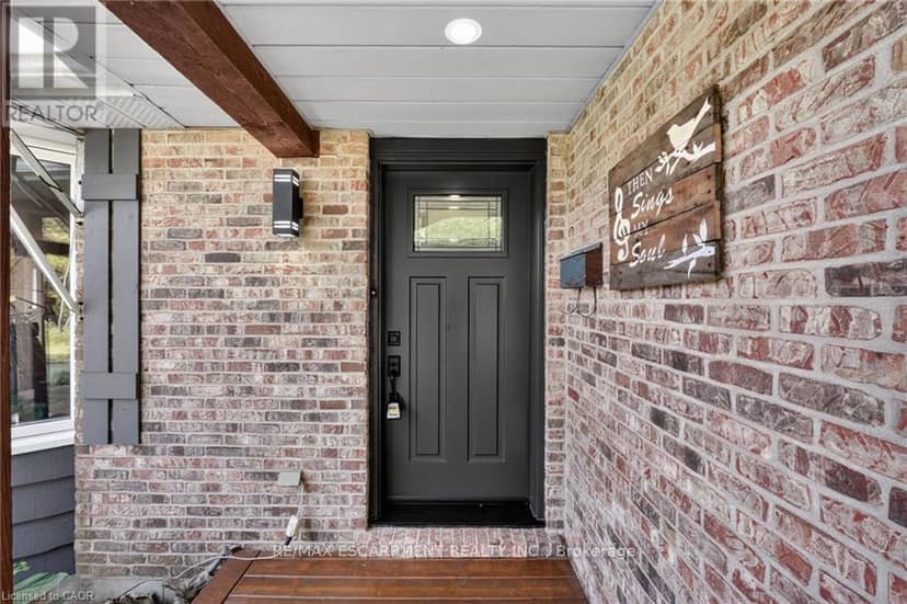 952 Robinson Road — photo 9 of 40