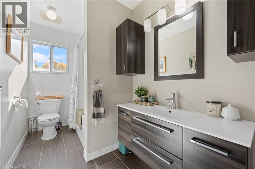 273 COLBORNE Street — photo 15 of 30