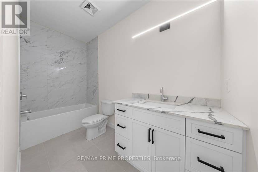 207 Carillon Street — photo 18 of 40