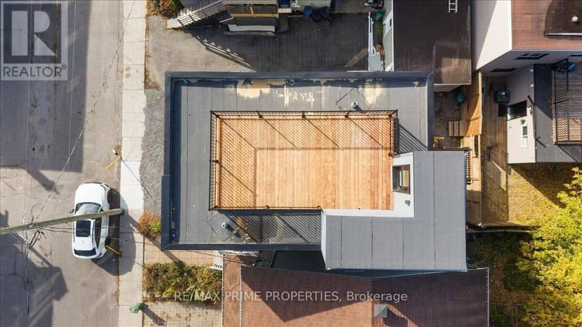 207 Carillon Street — photo 38 of 40