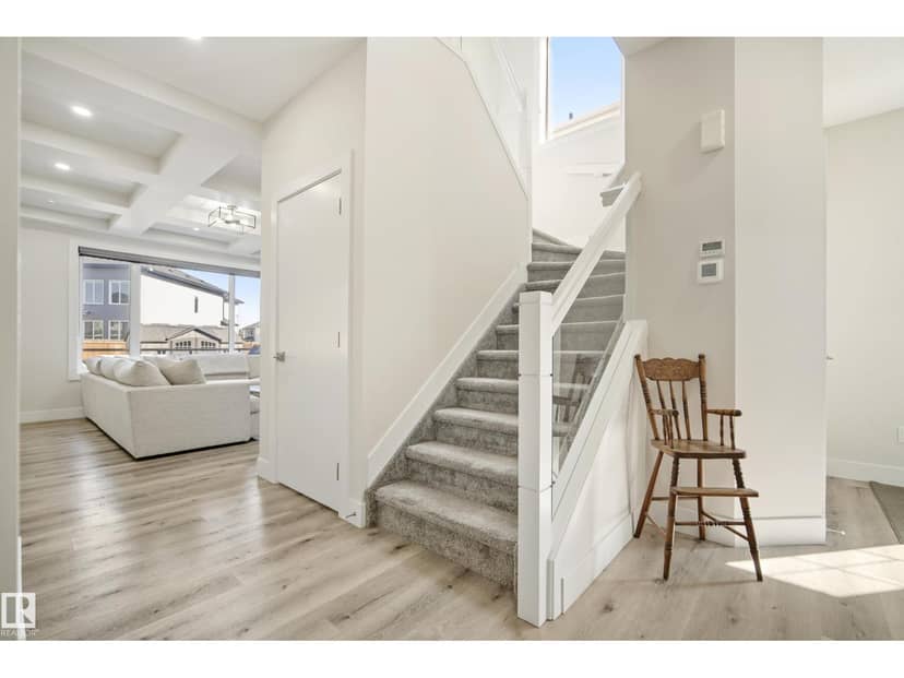 5813 Pelerin Cr — photo 15 of 40