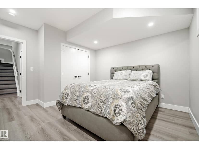 5813 Pelerin Cr — photo 38 of 40