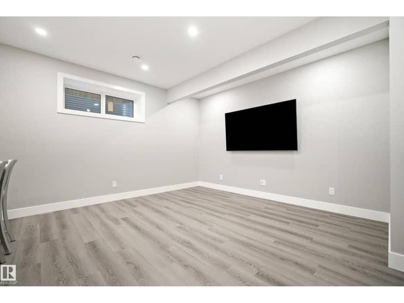 5813 Pelerin Cr — photo 37 of 40