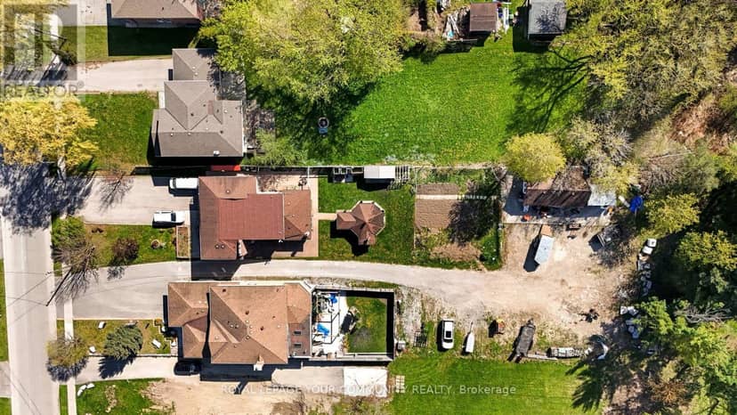 197 Douglas Road — photo 11 of 19