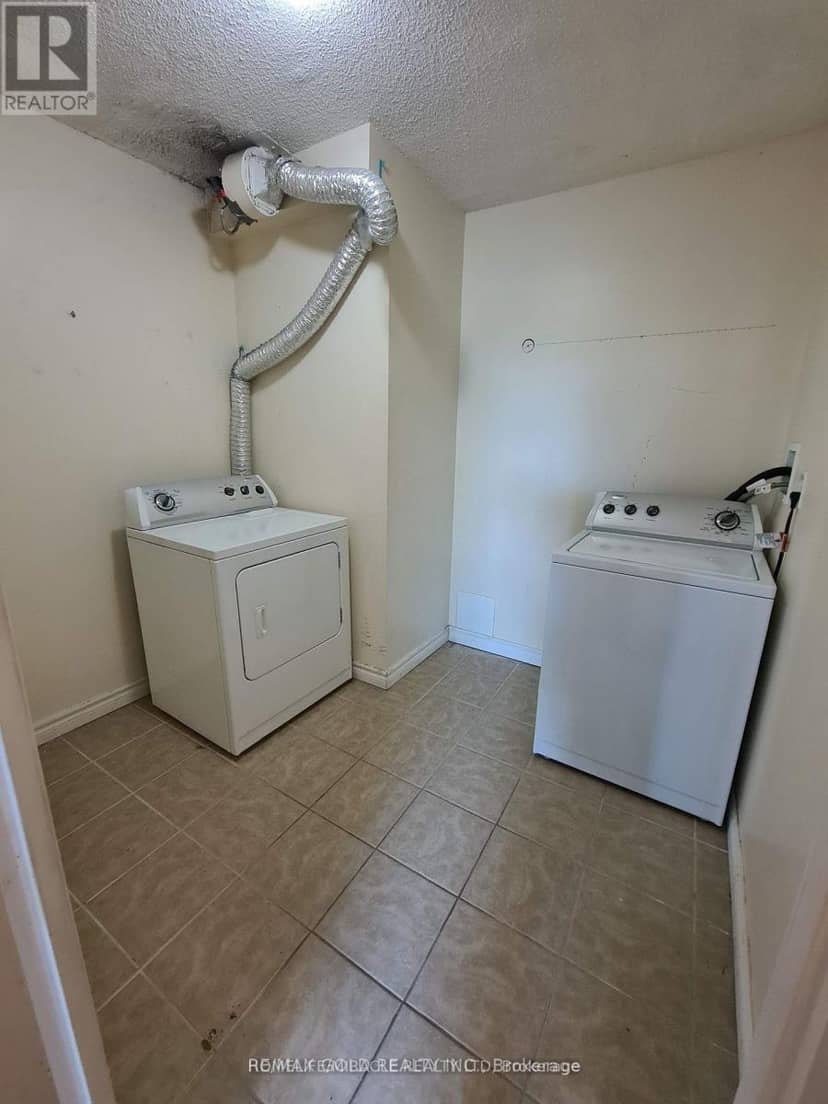 405 - 335 Driftwood Avenue — photo 12 of 18