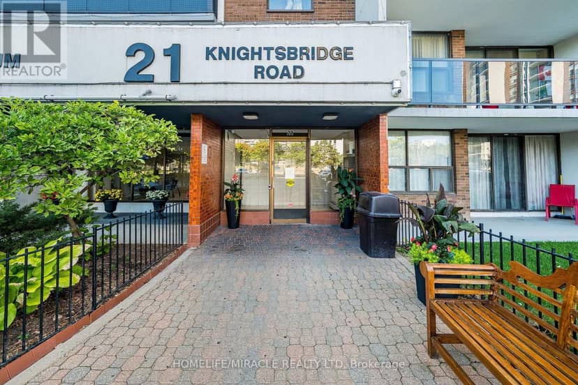 407 - 21 Knightsbridge Road — photo 3 of 40