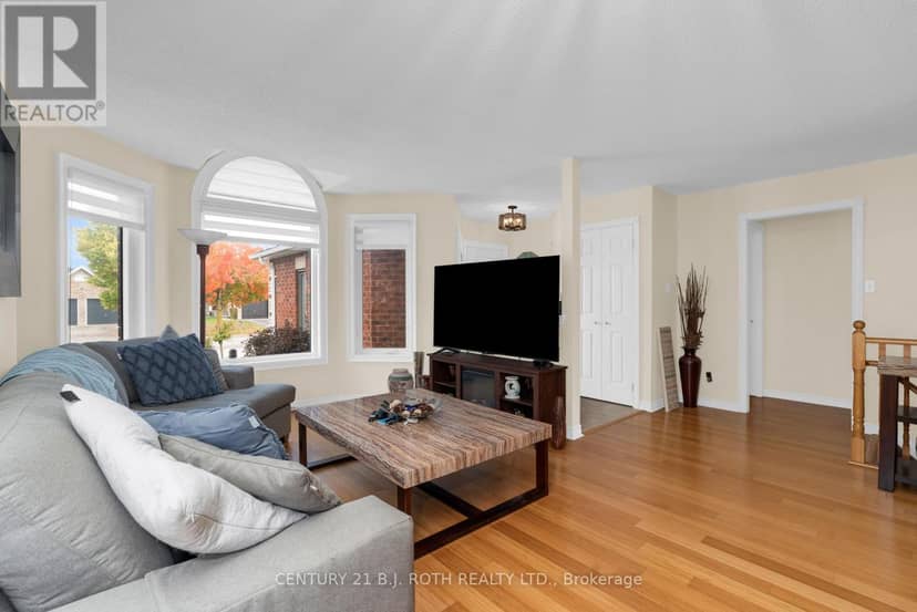 237 Pringle Drive, Barrie, photo 8