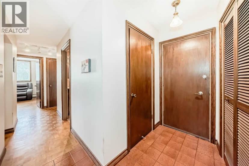 201, 512 Cedar Crescent SW, Calgary, photo 4