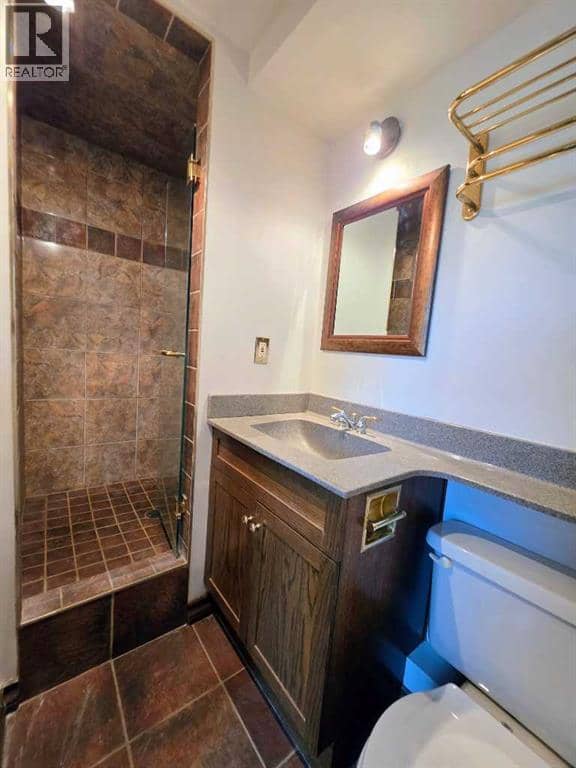 201, 512 Cedar Crescent SW — photo 18 of 40