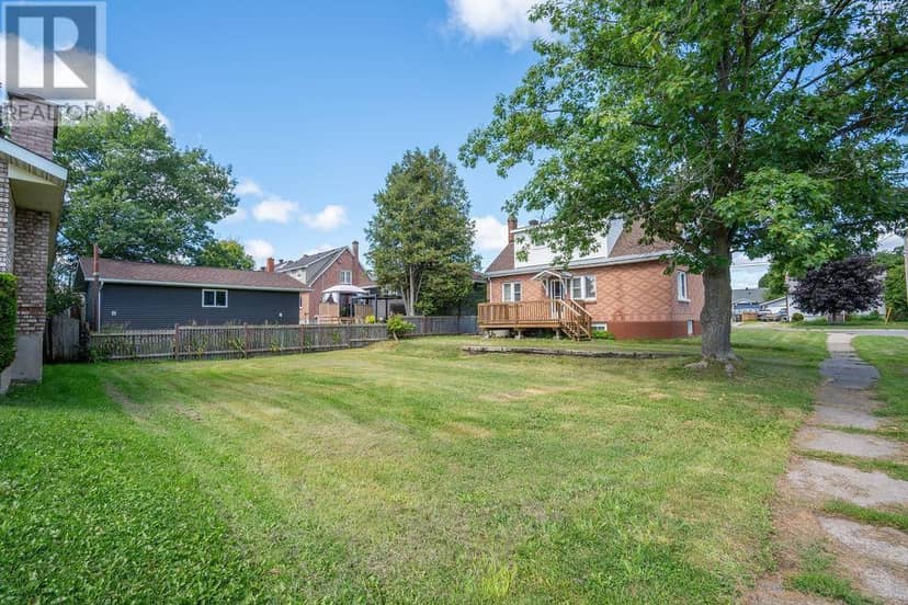 341 Devon RD — photo 4 of 24