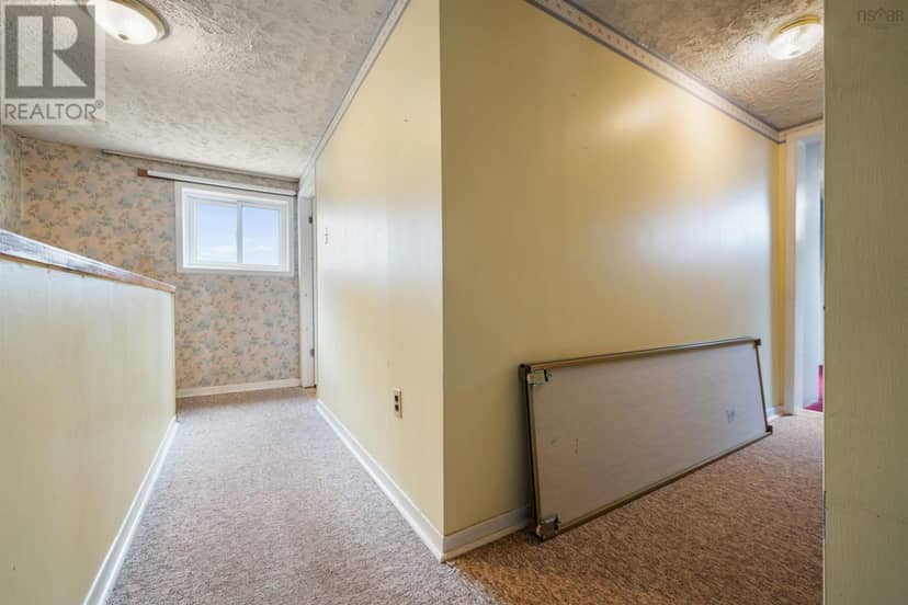 111 Minto Road — photo 16 of 40