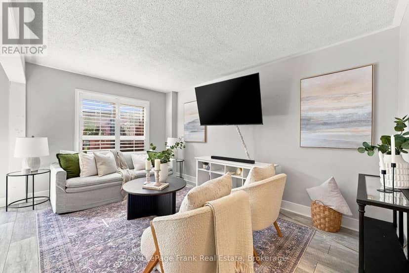 92 Tremount Street, Whitby, photo 4