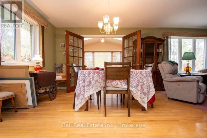 90 Albert Street — photo 10 of 35