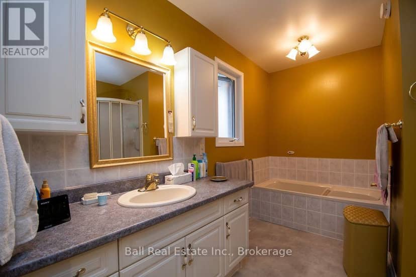90 Albert Street — photo 22 of 35
