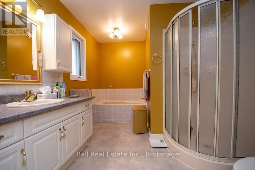 90 Albert Street — photo 24 of 35