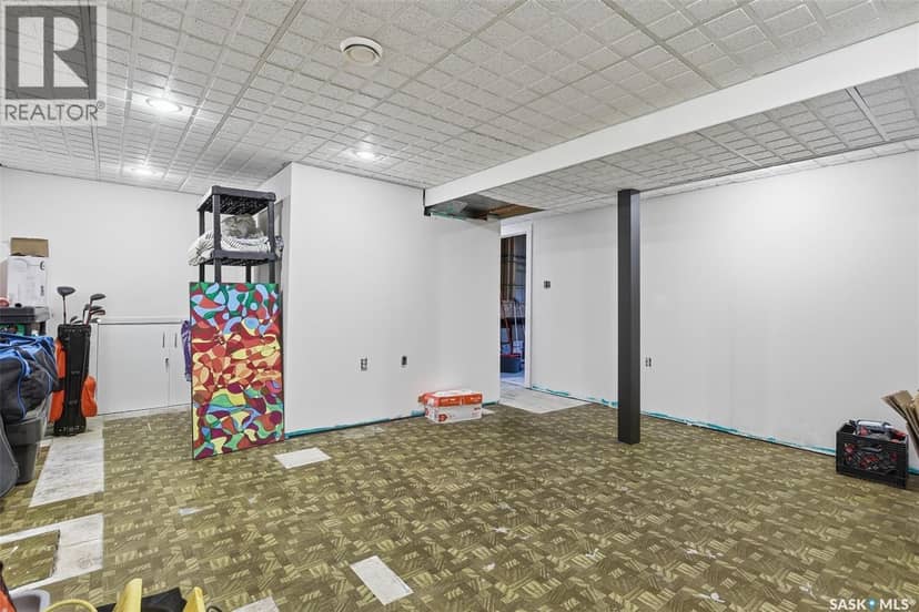 94 Andre AVENUE — photo 28 of 32