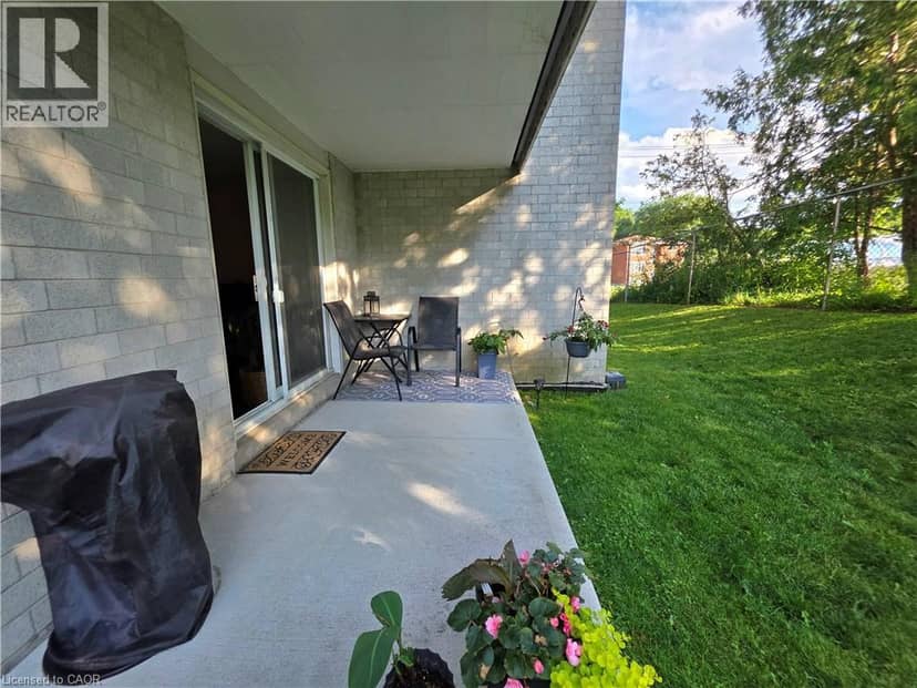 24 MOOREGATE Crescent Unit# 103, Kitchener, photo 3