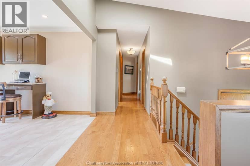 10609 Lakeview DRIVE — photo 8 of 40