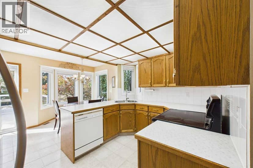 222 Davison Drive — photo 12 of 40