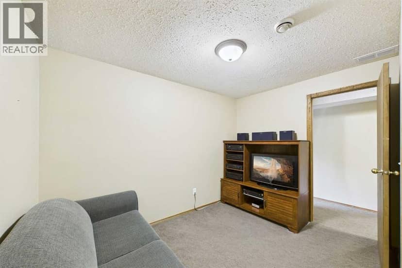 222 Davison Drive — photo 32 of 40