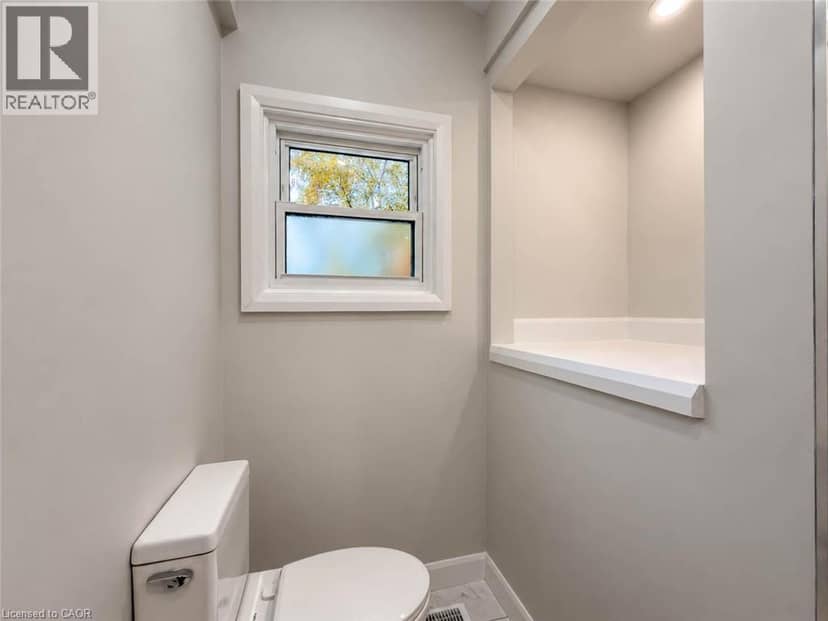 301 BROOKFIELD Boulevard — photo 34 of 40
