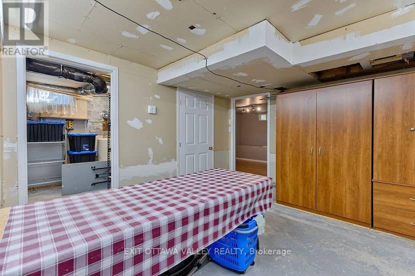 39 Creek Street — photo 23 of 40