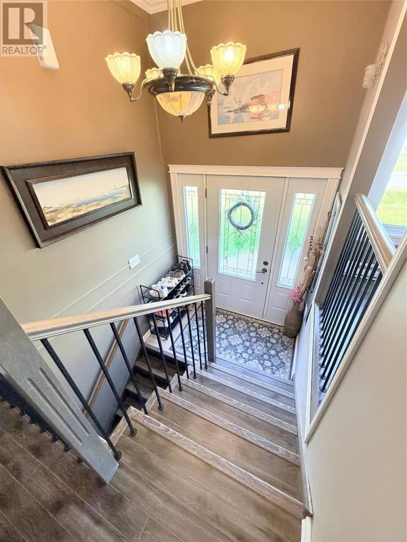 14 Earle Drive — photo 24 of 40