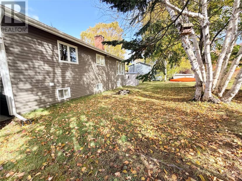 14 Earle Drive, Pasadena, photo 3