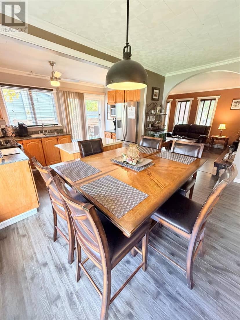 14 Earle Drive, Pasadena, photo 8