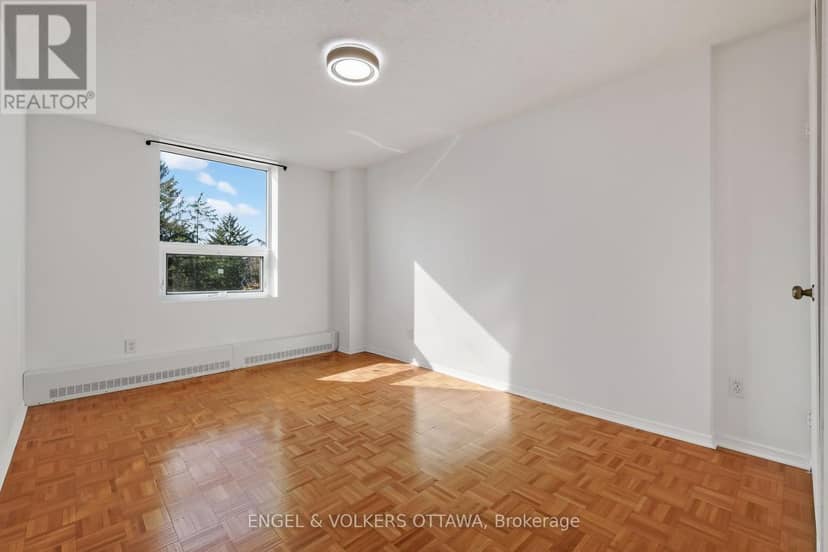 301 - 665 Bathgate Drive — photo 14 of 34