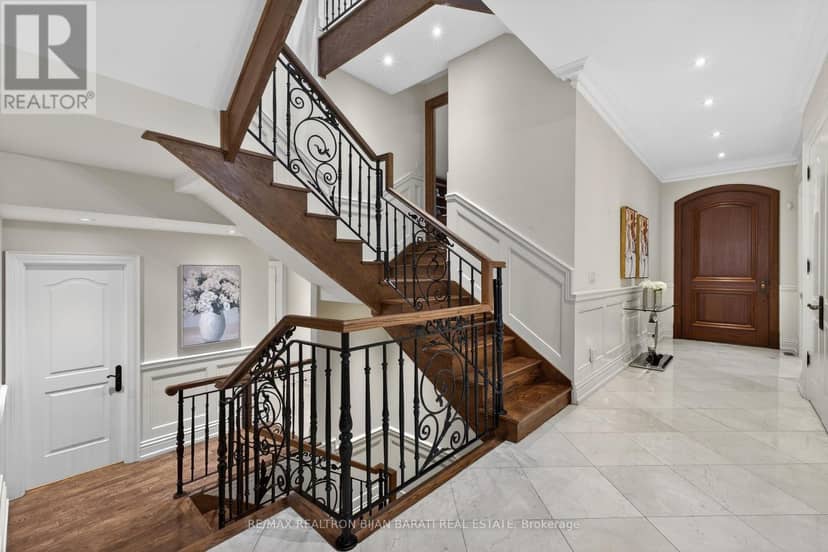 274 Greenfield Avenue — photo 13 of 40