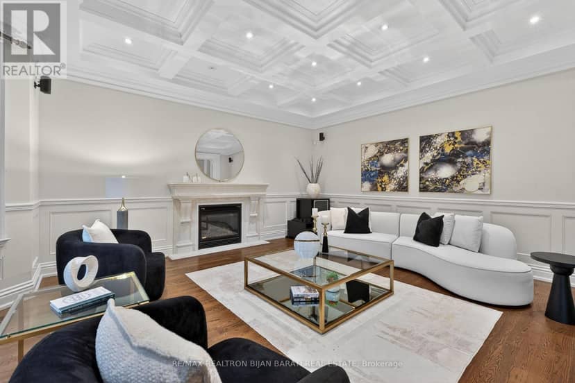 274 Greenfield Avenue, Toronto, photo 3
