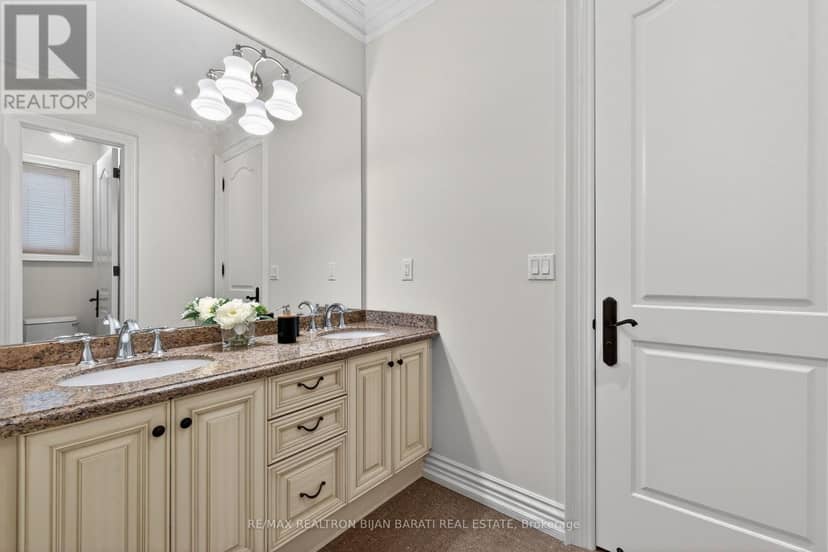 274 Greenfield Avenue — photo 35 of 40